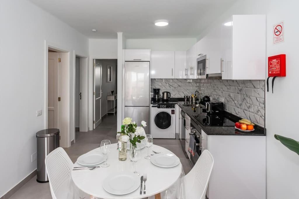 Casa Bella Apartment ปูแอร์โตเดลคาร์เมน ภายนอก รูปภาพ