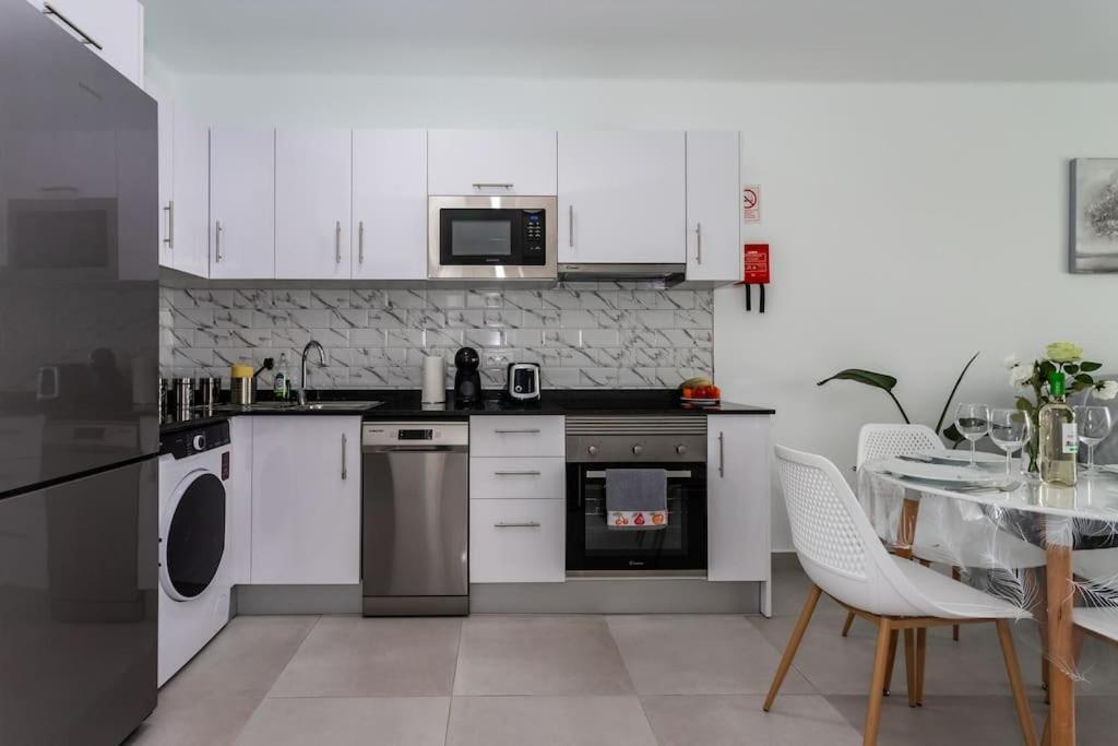 Casa Bella Apartment ปูแอร์โตเดลคาร์เมน ภายนอก รูปภาพ