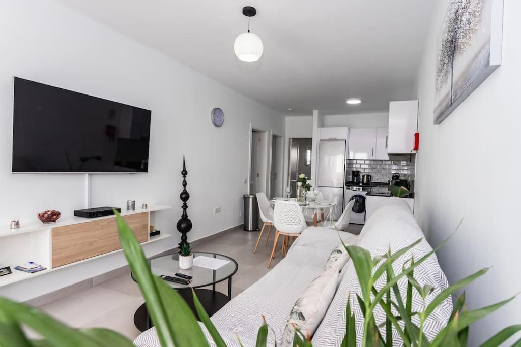 Casa Bella Apartment ปูแอร์โตเดลคาร์เมน ภายนอก รูปภาพ